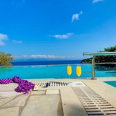 Villa Terra Del Nonno With Sea Views & Pool Gaios Zewnętrze zdjęcie