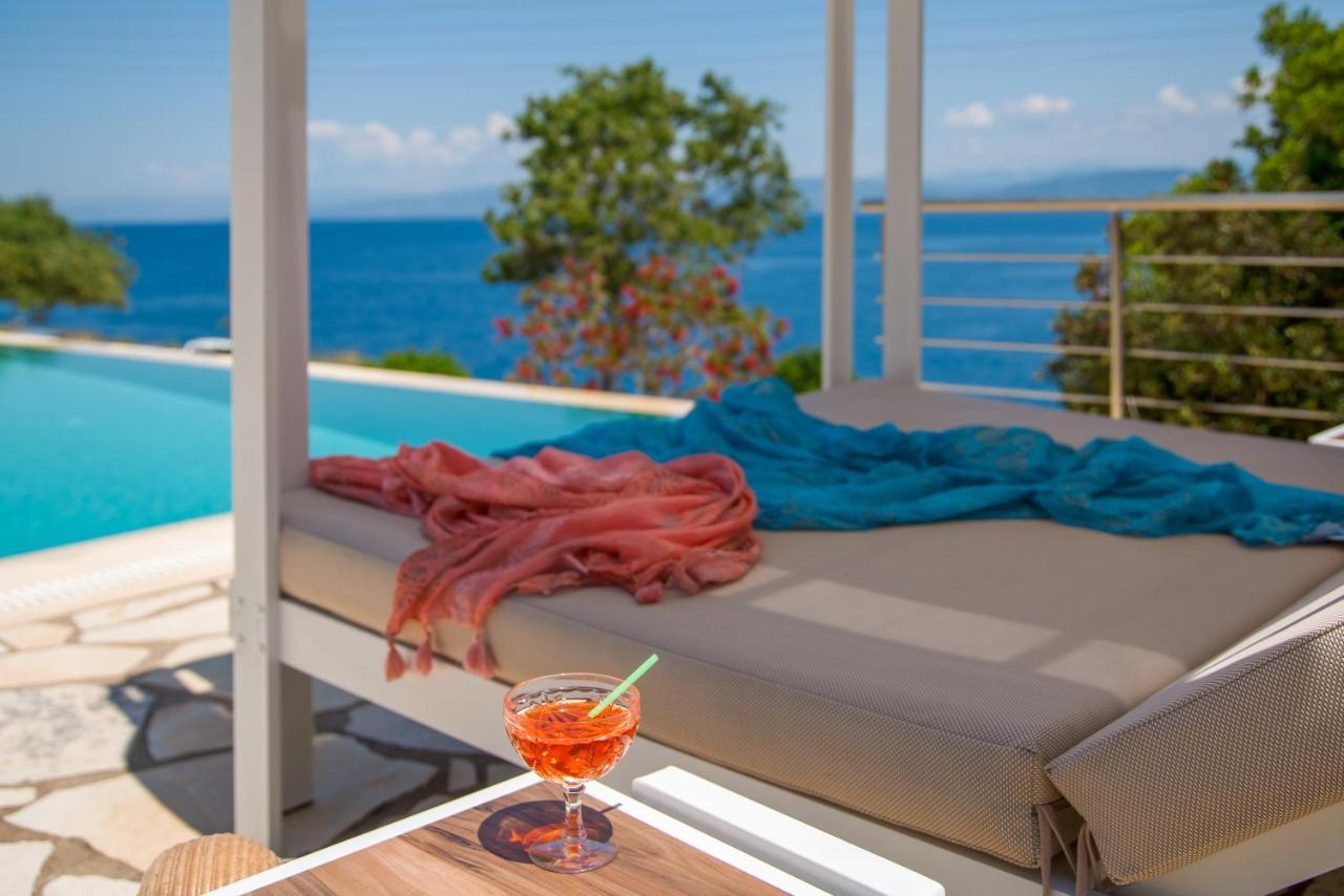 Villa Terra Del Nonno With Sea Views & Pool Gaios Zewnętrze zdjęcie