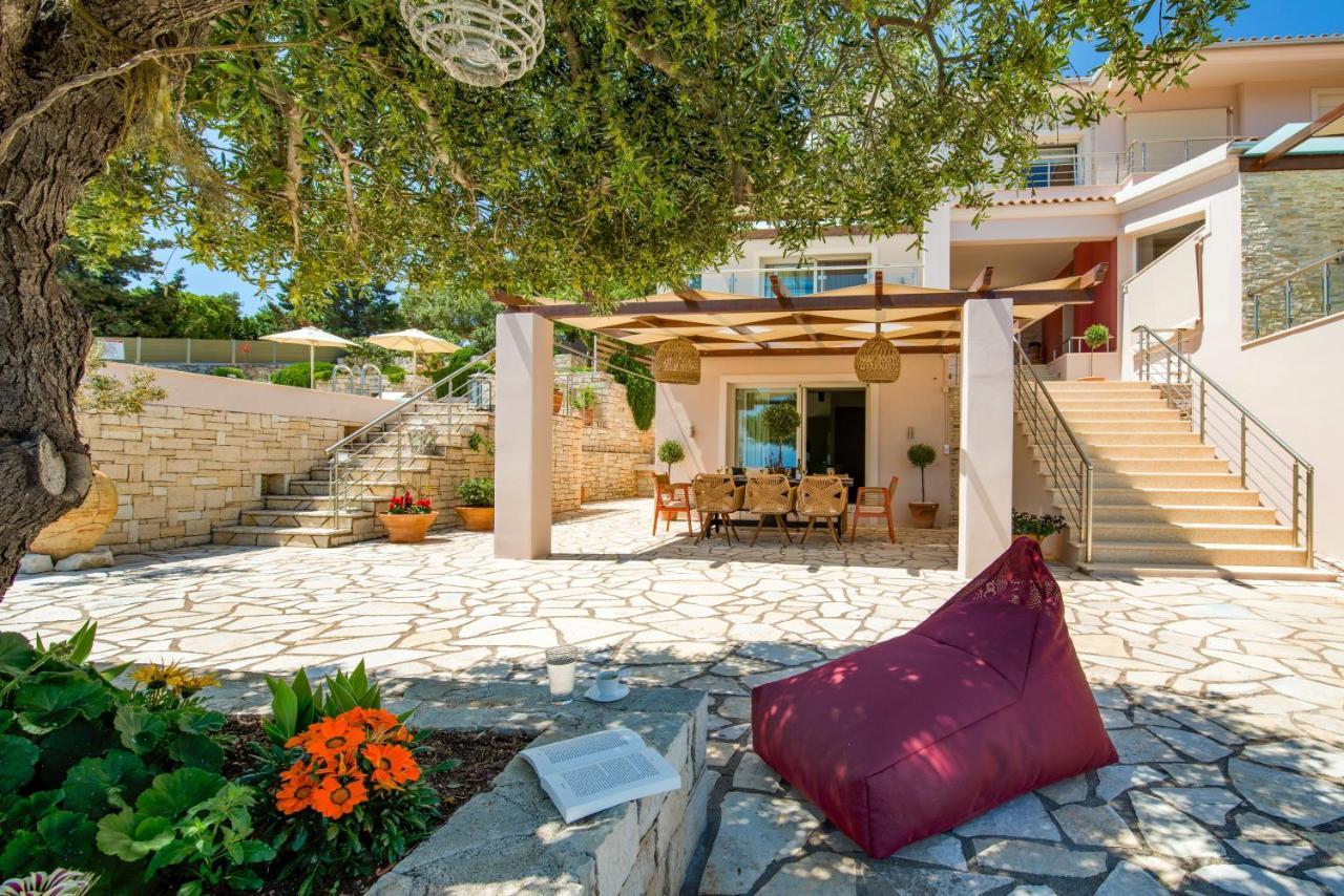 Villa Terra Del Nonno With Sea Views & Pool Gaios Zewnętrze zdjęcie