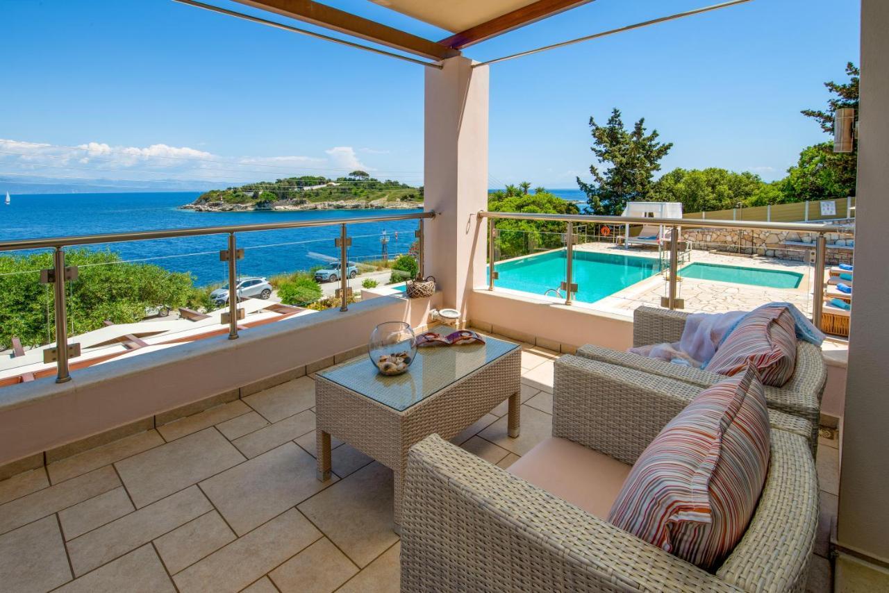 Villa Terra Del Nonno With Sea Views & Pool Gaios Zewnętrze zdjęcie