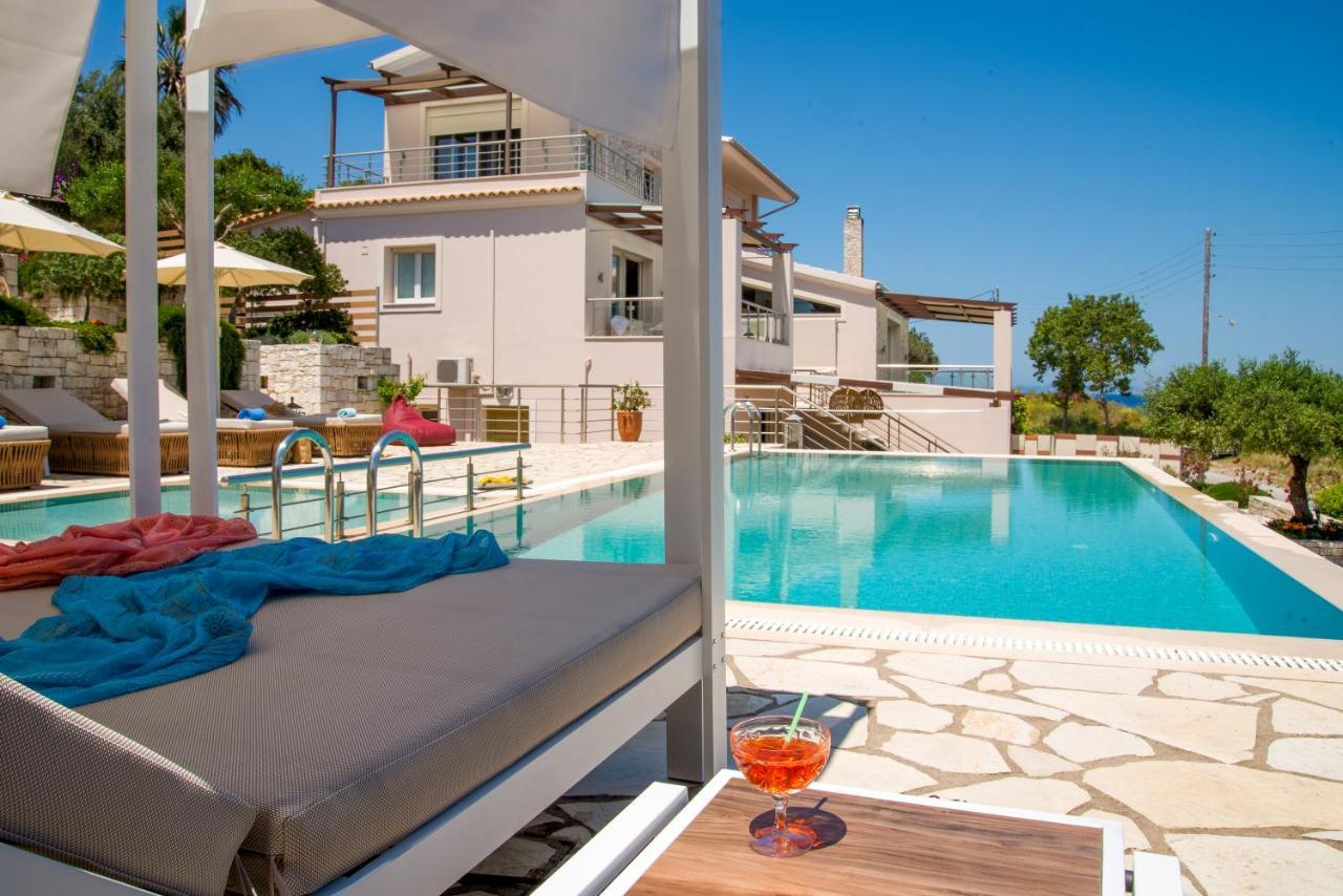 Villa Terra Del Nonno With Sea Views & Pool Gaios Zewnętrze zdjęcie